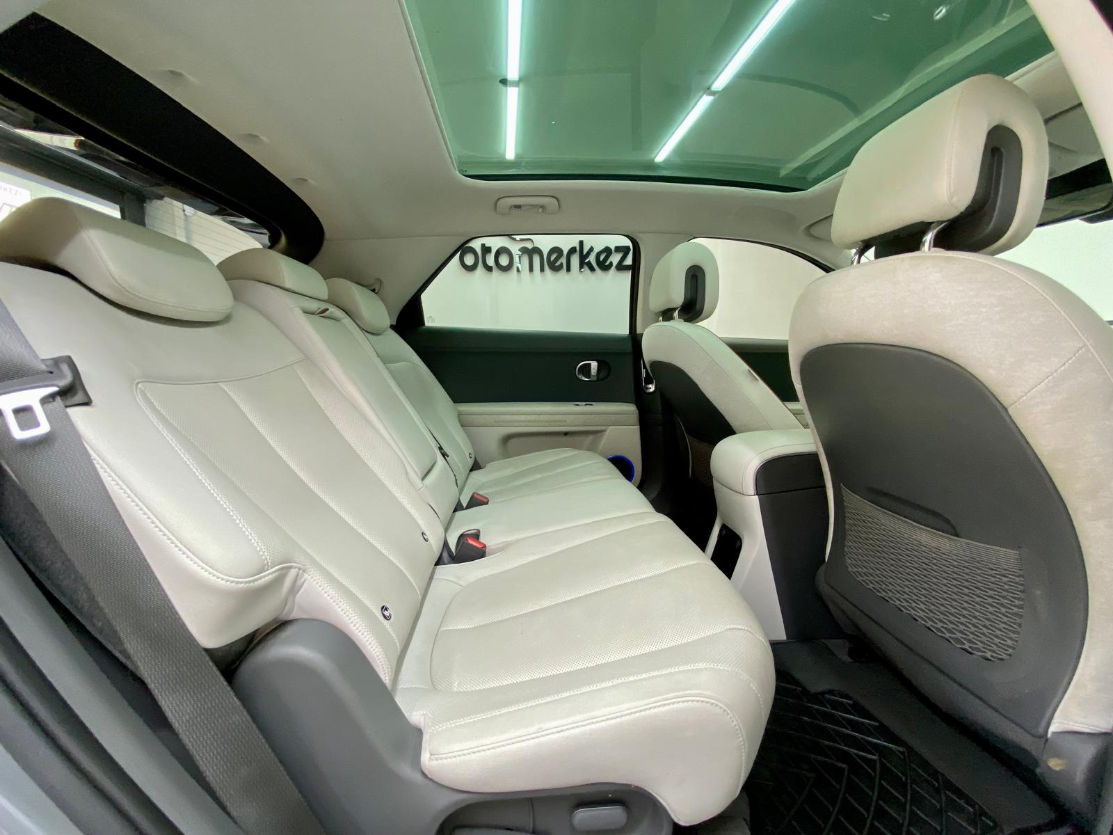 HYUNDAI IONIQ 22